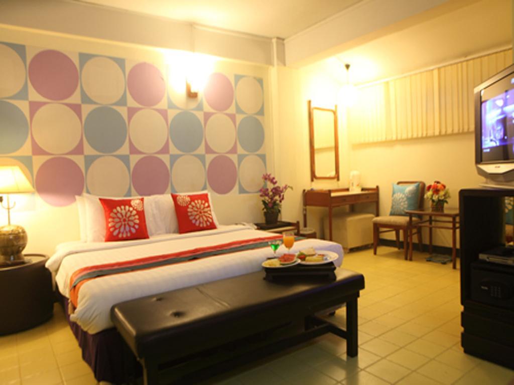 Sawasdee Sukhumvit Inn Banguecoque Quarto foto
