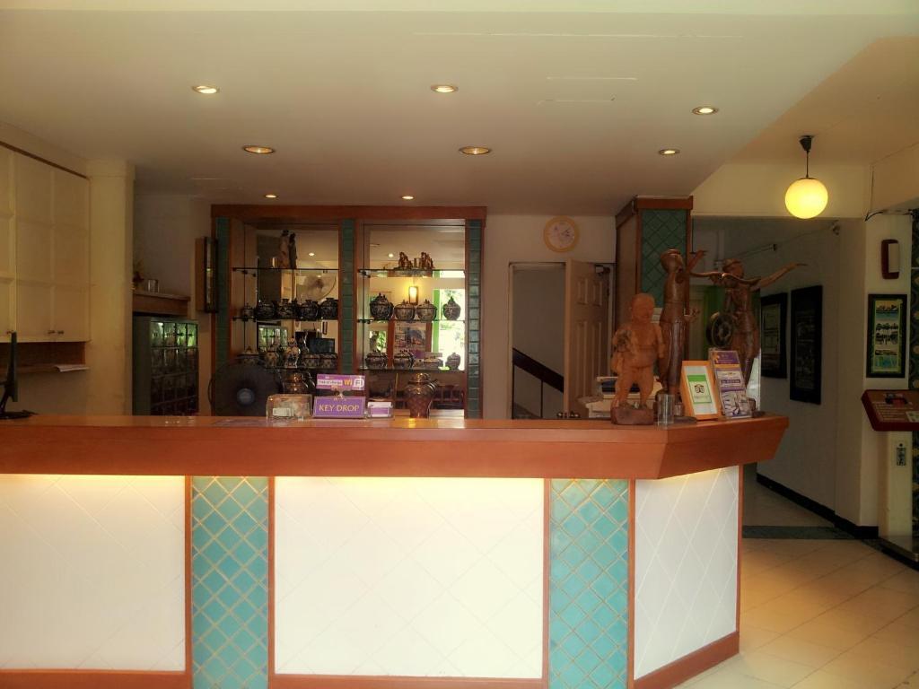 Sawasdee Sukhumvit Inn Banguecoque Exterior foto